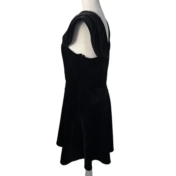 New with Tags Express Black Velvet dress - Large - Picture 5 of 11